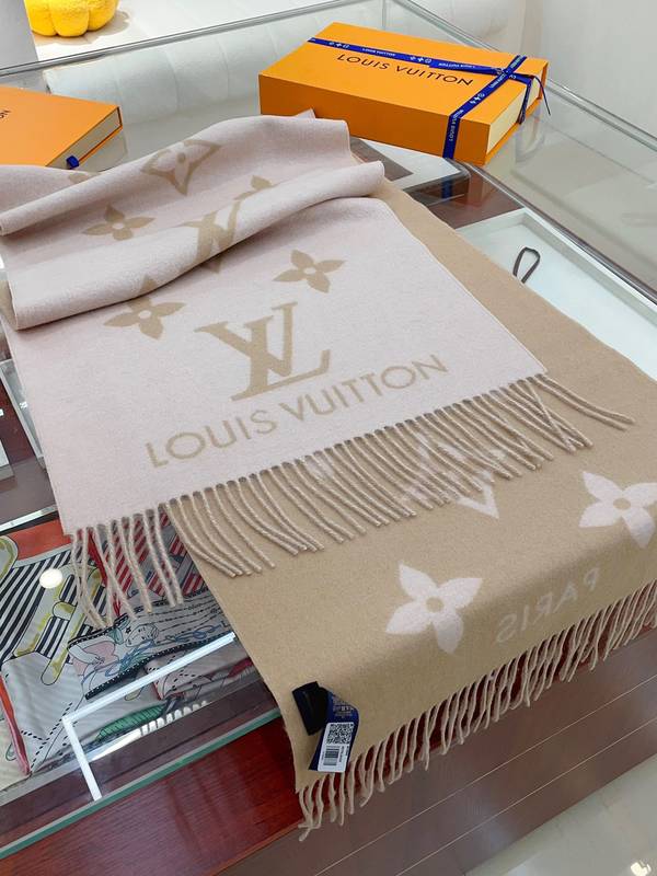 Louis Vuitton Scarf LVC00507